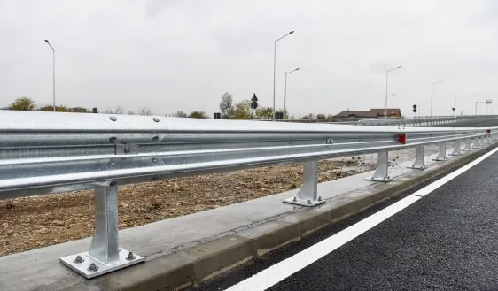 Thrie Beam Crash Barriers - Product Advantages