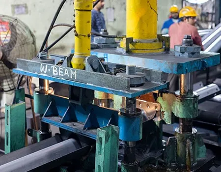 W-beam cutting Shearing Unit